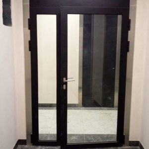 Правая противопожарная дверь / серия FRM7431